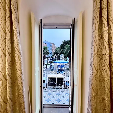 La Corte